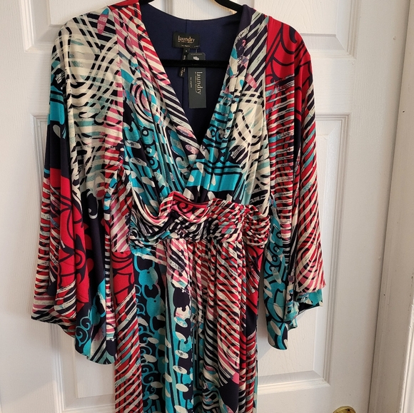 Amazing dress by Laundry shelli Segal - Picture 3 of 8